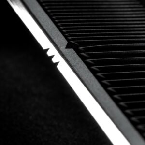Peigne pour coiffeur ergonomique professionnel - OBSESSIUM - INSOLENT