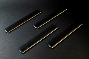 peignes-de-coiffure-perofessionnels Peigne pour coiffeur ergonomique professionnel - INSOLENT